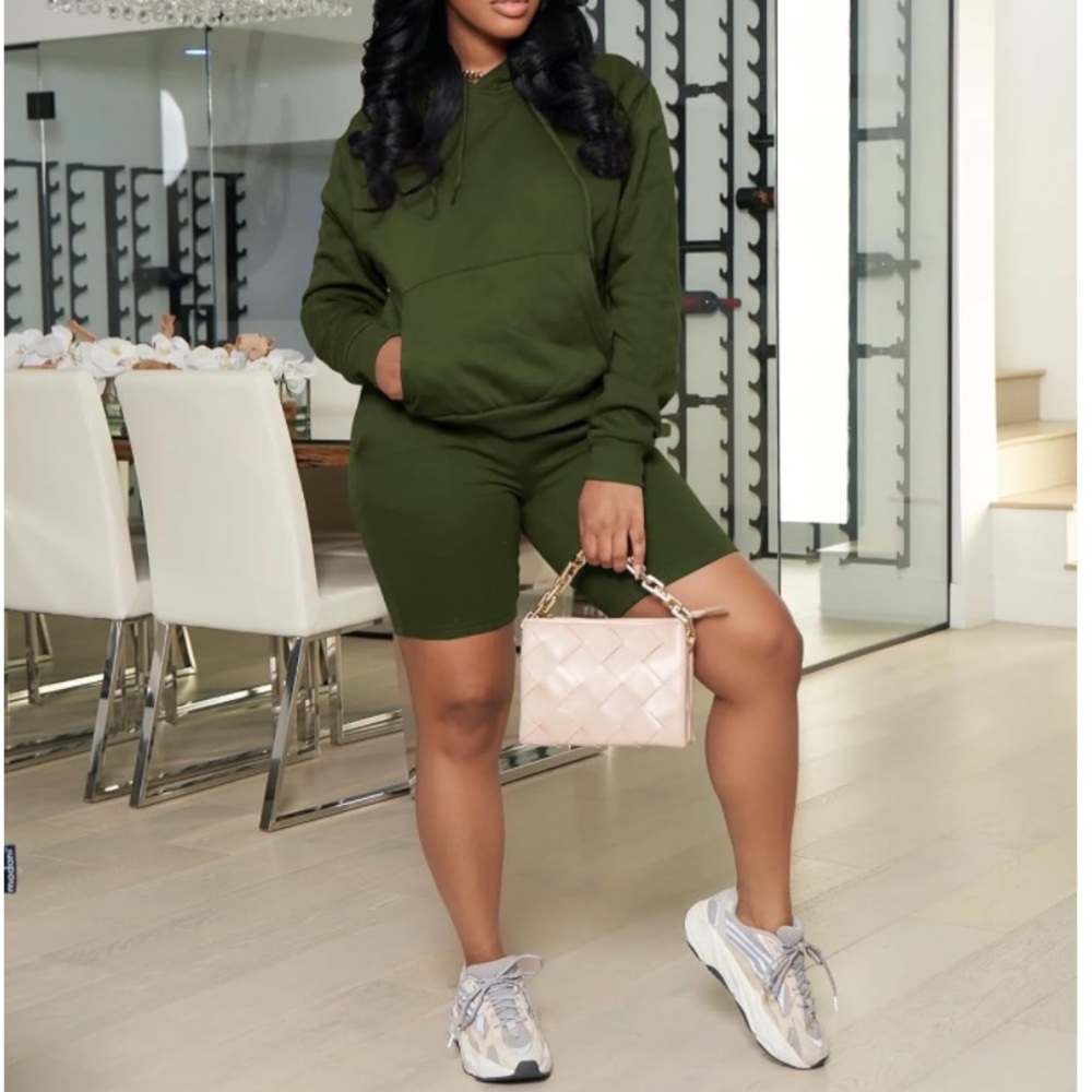 Hoodie & Shorts  2 Piece Lounge Set with Pocket Size 2XL